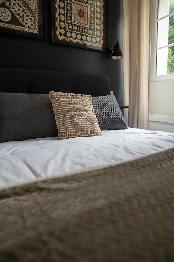 T2 Lumineux - Renove- - Centre Historique Dinan- Parking - Terrasse Apartment  Dinan